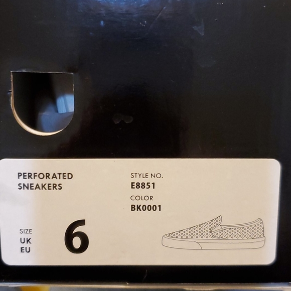 J. Crew New Perforated Sneakers Size 6 - Picture 4 of 4